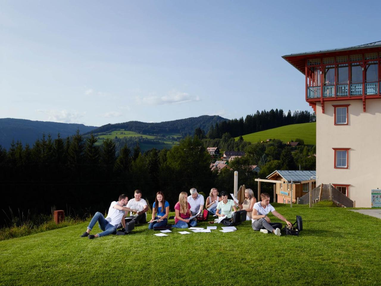 Jufa Hotel Knappenberg Ober-Gossen Exteriér fotografie